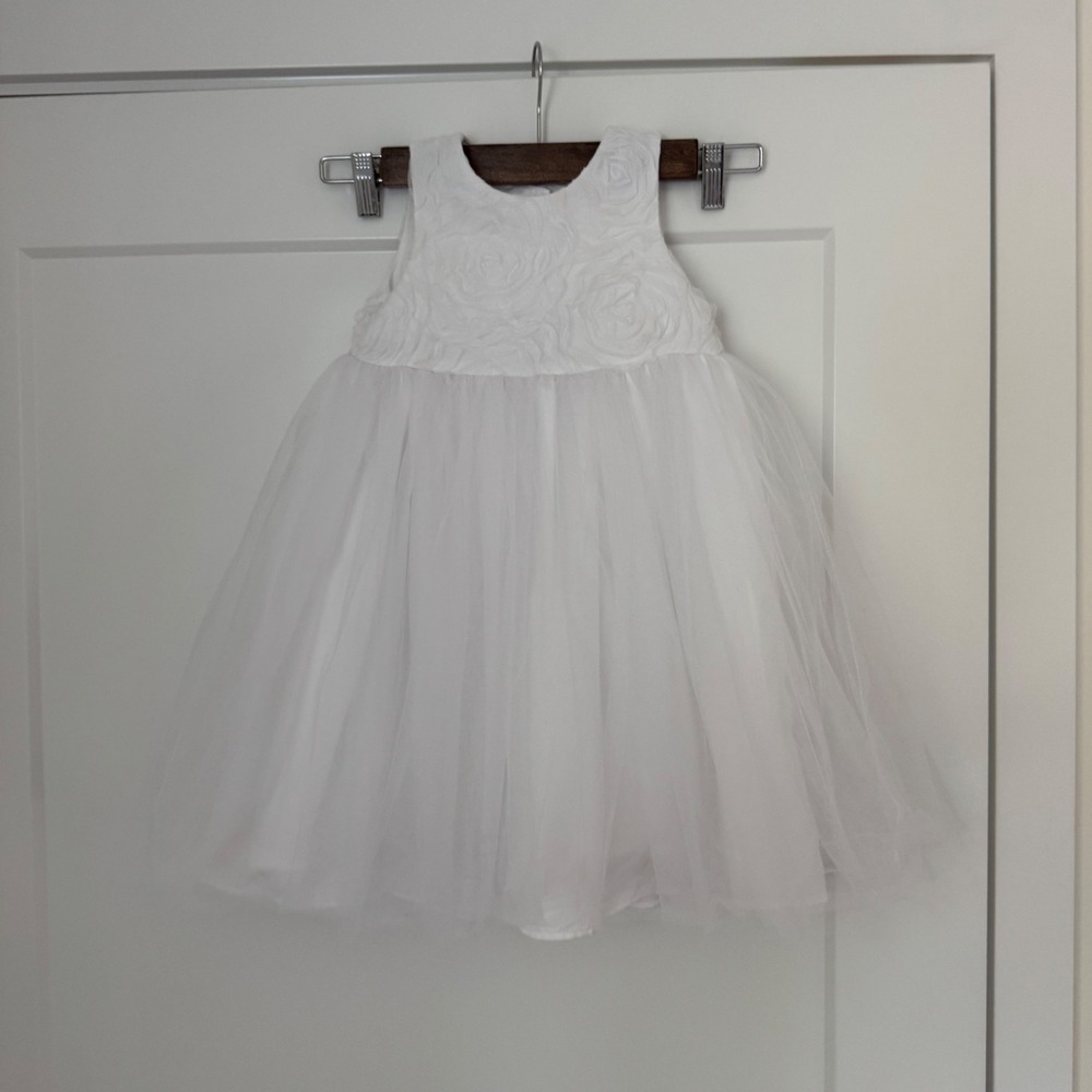 Bella‎ flower girl dress